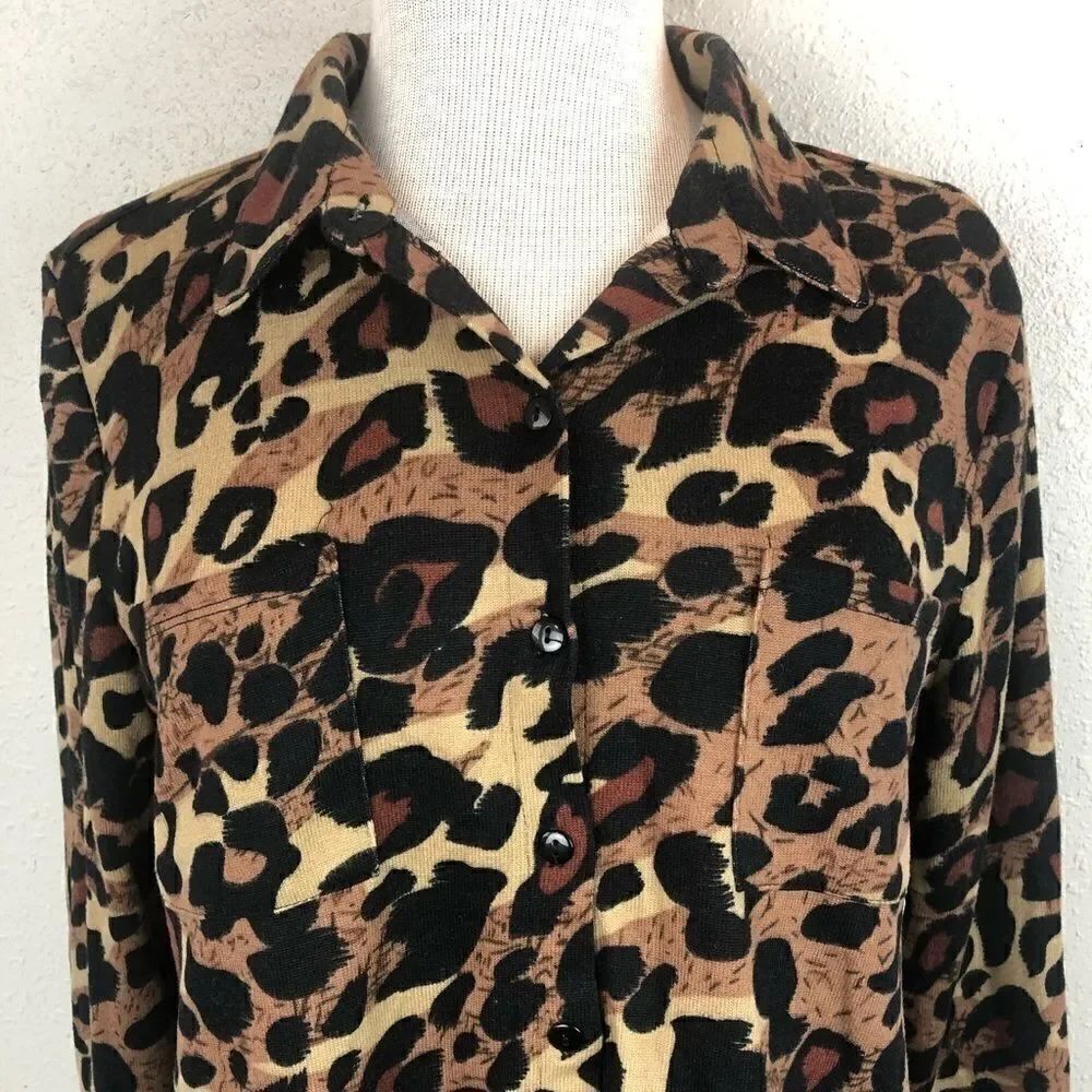 NWT Almost Famous Tiger Print Button Down Top - Picture 2 of 12